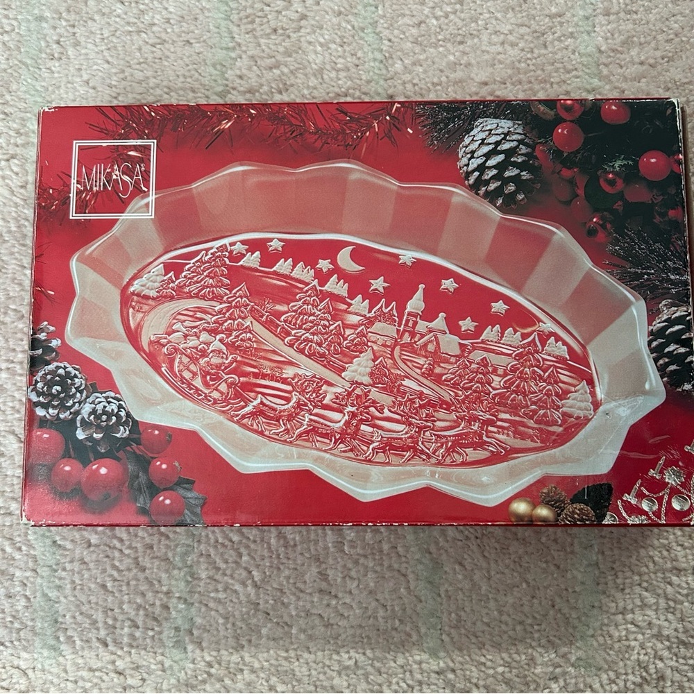 Vintage Mikasa Silent Night Glass Candy Dish Christmas Holidays Santa - Picture 10 of 10